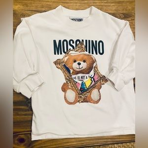 Moschino 3/4 sleeve sweatshirt. Women’s small.